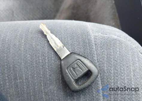 2000 Honda Accord 2.3 Lx из США, поврежденный, VIN 3HGCG6657YG704932